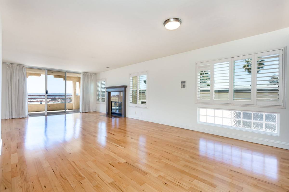 Condo for rent at 3502 Pringle St, San Diego, CA 92110