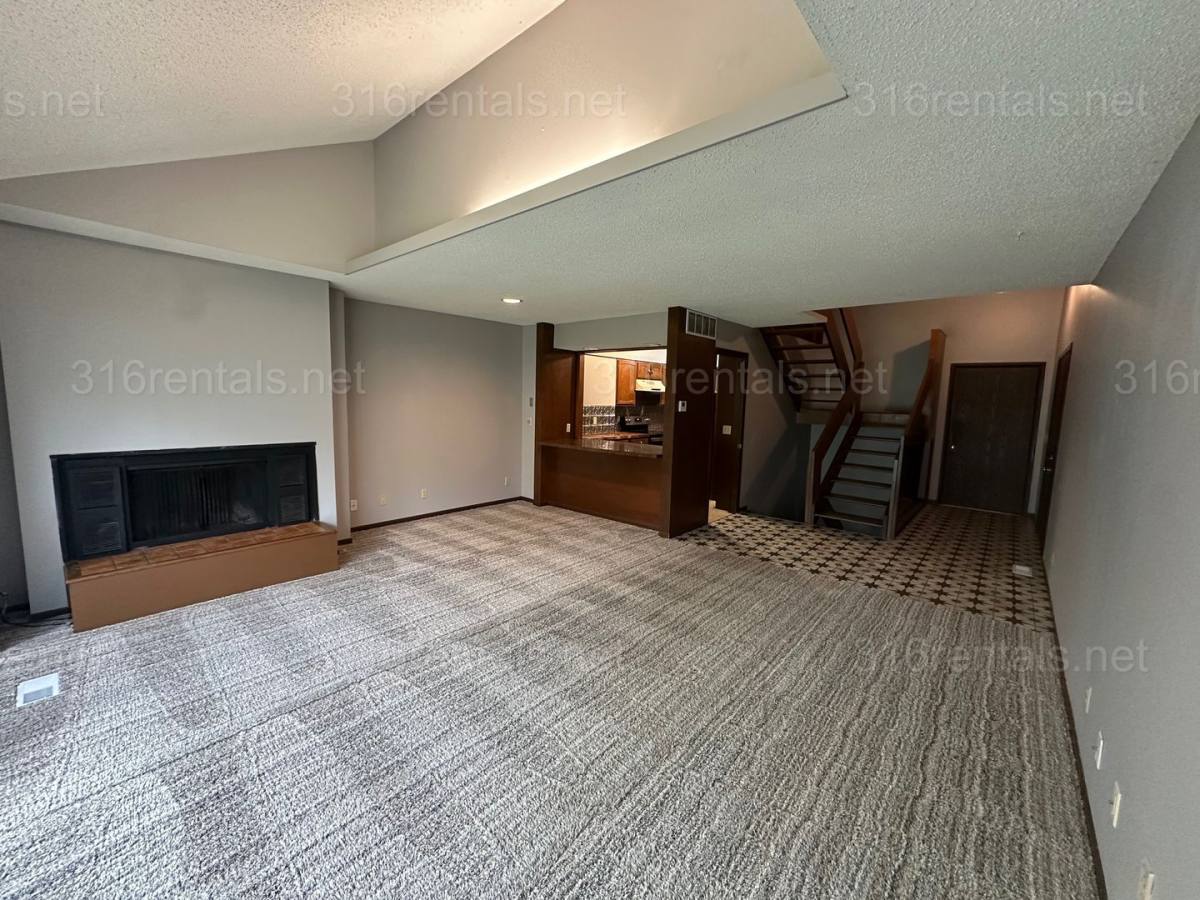 Apartment for rent at 866 N Nims St, Wichita, KS 67203