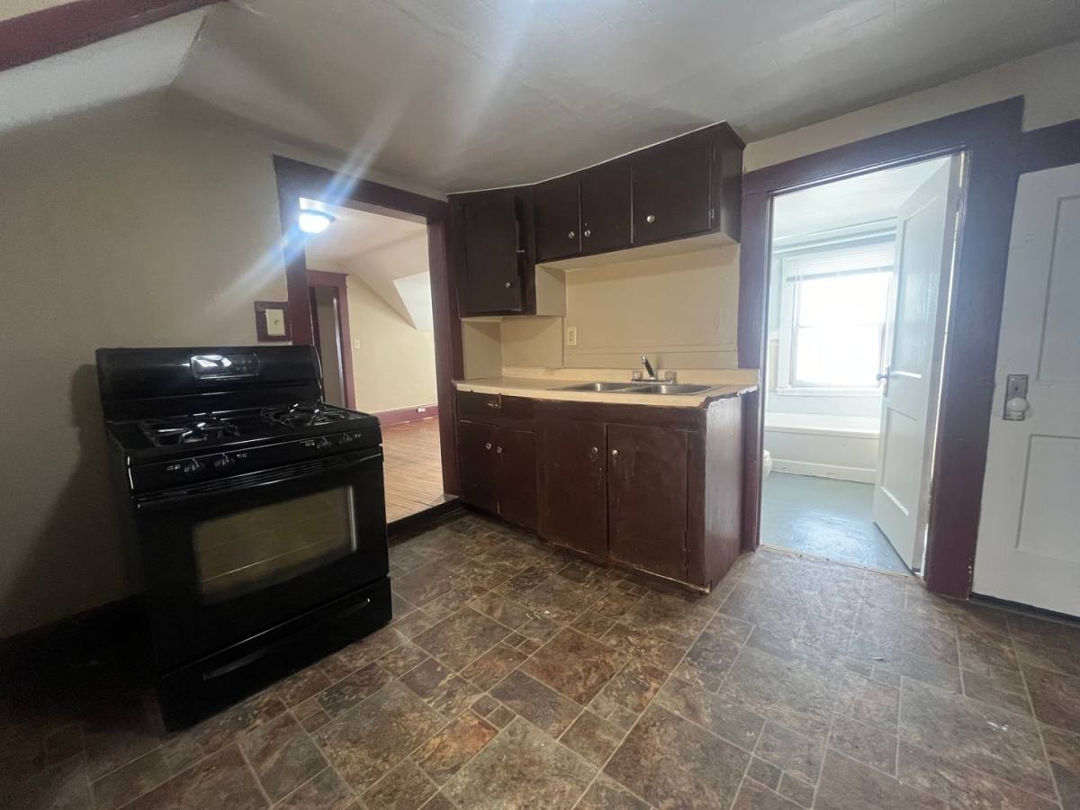 Apartment for rent at 125 Como Ave, Saint Paul, MN 55103