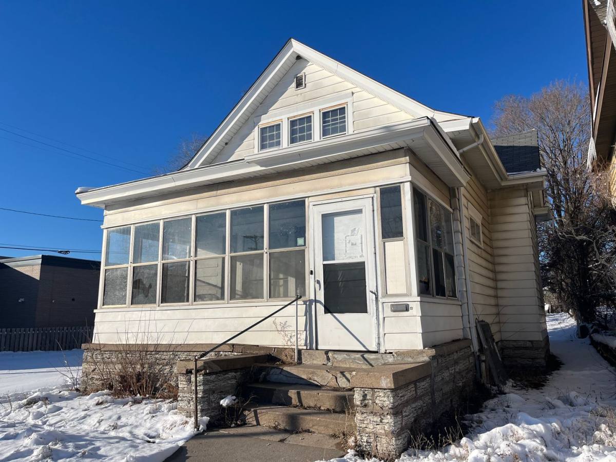 Apartment for rent at 125 Como Ave, Saint Paul, MN 55103