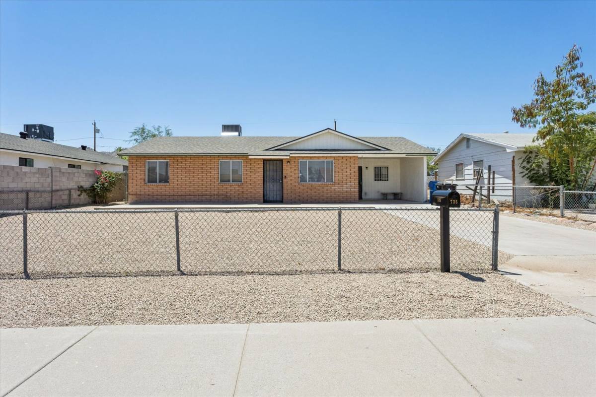 House for rent at 735 E S Mountain Ave, Phoenix, AZ 85042