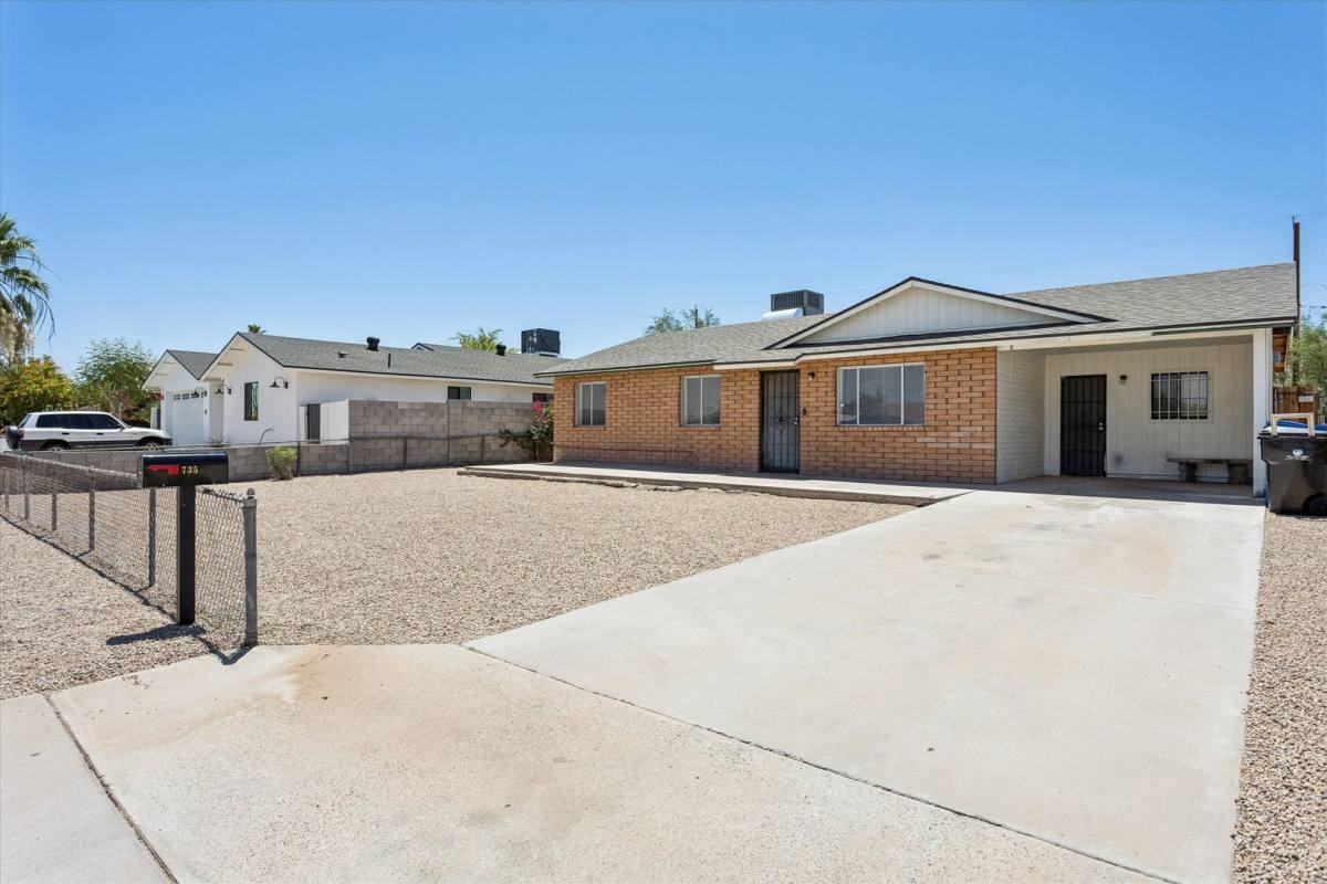 House for rent at 735 E S Mountain Ave, Phoenix, AZ 85042