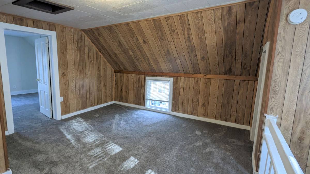 House for rent at 247 W Southern Ave, Muskegon, MI 49441