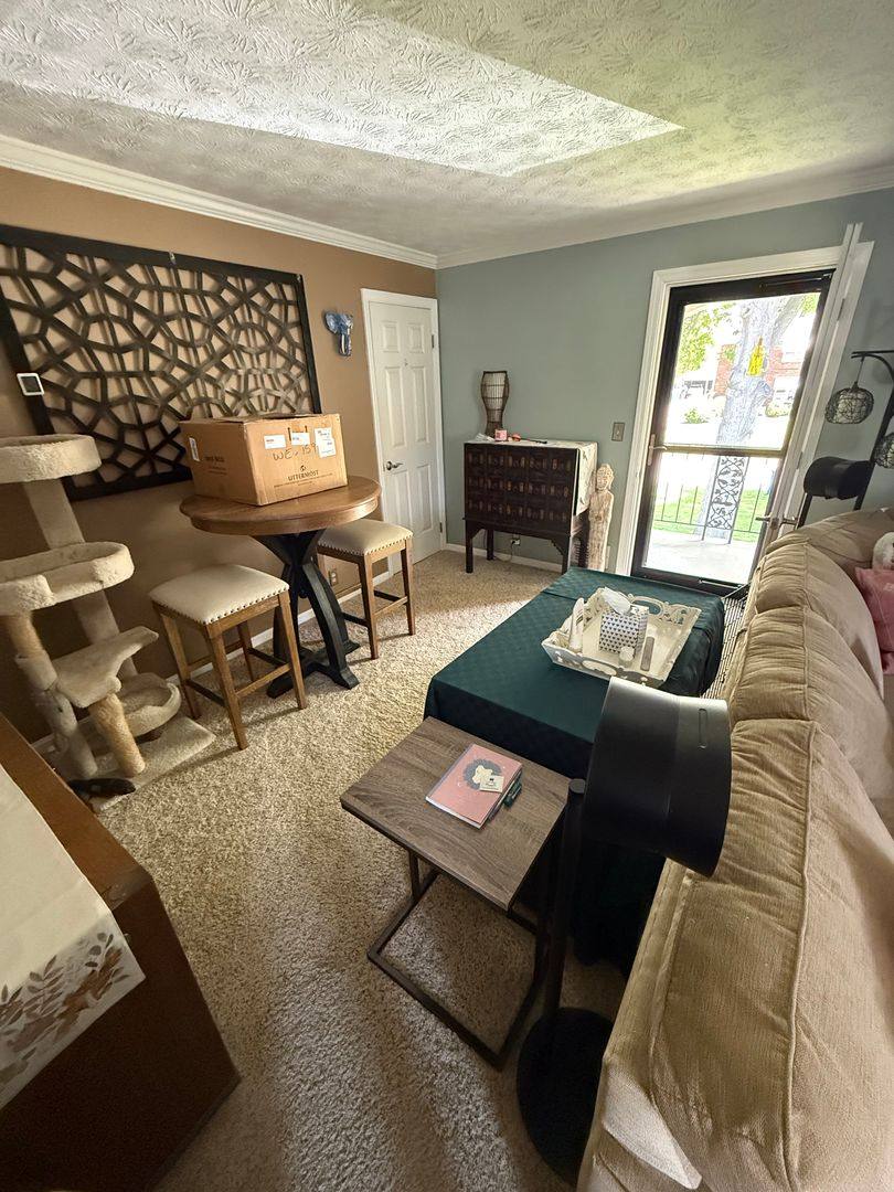 Apartment for rent at 5240-5242 Old Oxford Lane, Youngstown, OH 44512