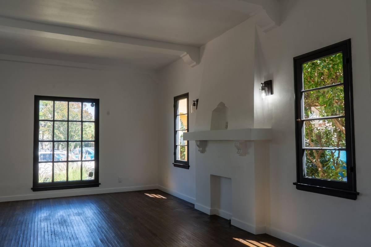 House for rent at 1521 S Stanley Ave, Los Angeles, CA 90019
