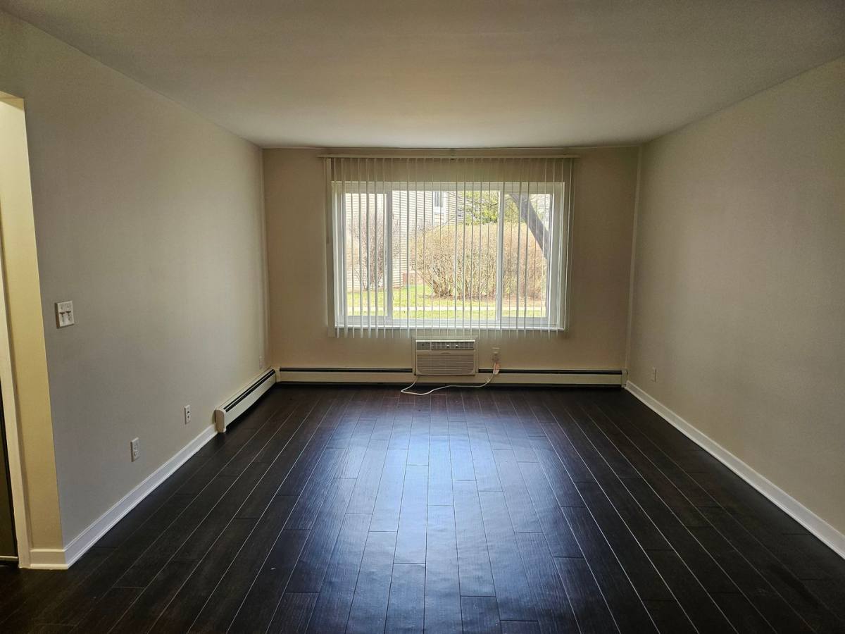 Apartment for rent at 1500 Light Rd #102, Oswego, IL 60543