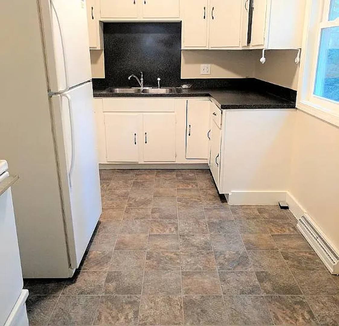 House for rent at 6630 Lafayette Ave, Omaha, NE 68132
