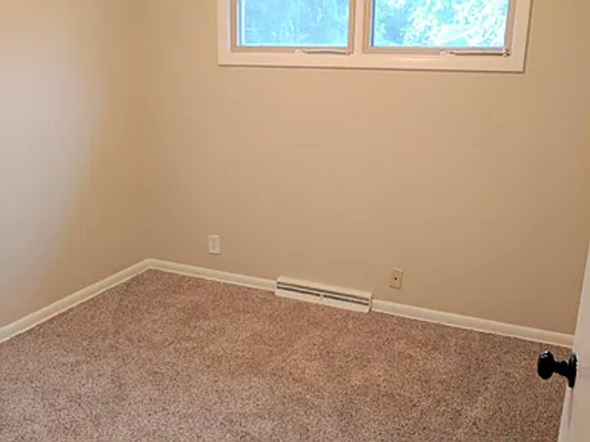 House for rent at 6630 Lafayette Ave, Omaha, NE 68132