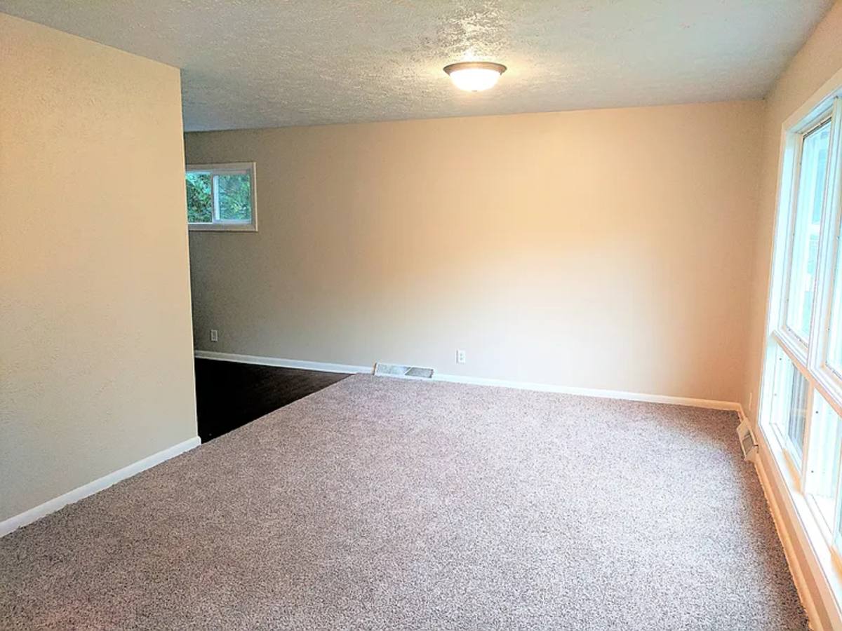 House for rent at 6630 Lafayette Ave, Omaha, NE 68132