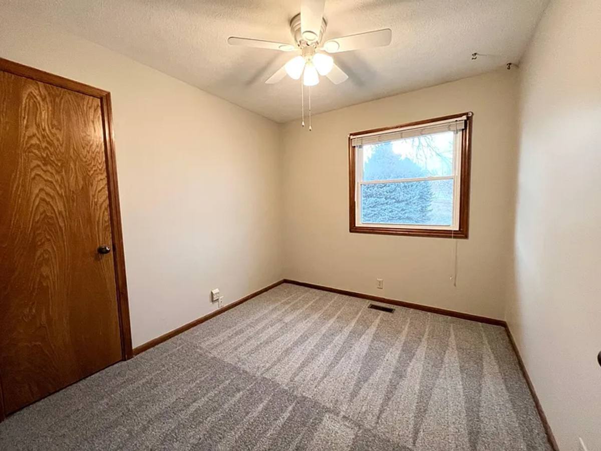 House for rent at 5819 N 127th Ave Circle, Omaha, NE 68164