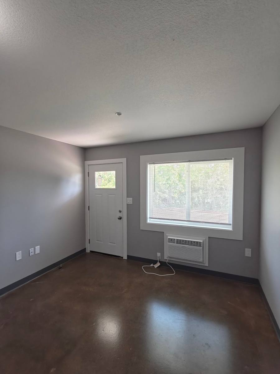 Apartment for rent at 1336 N Walnut St, Iola, KS 66749