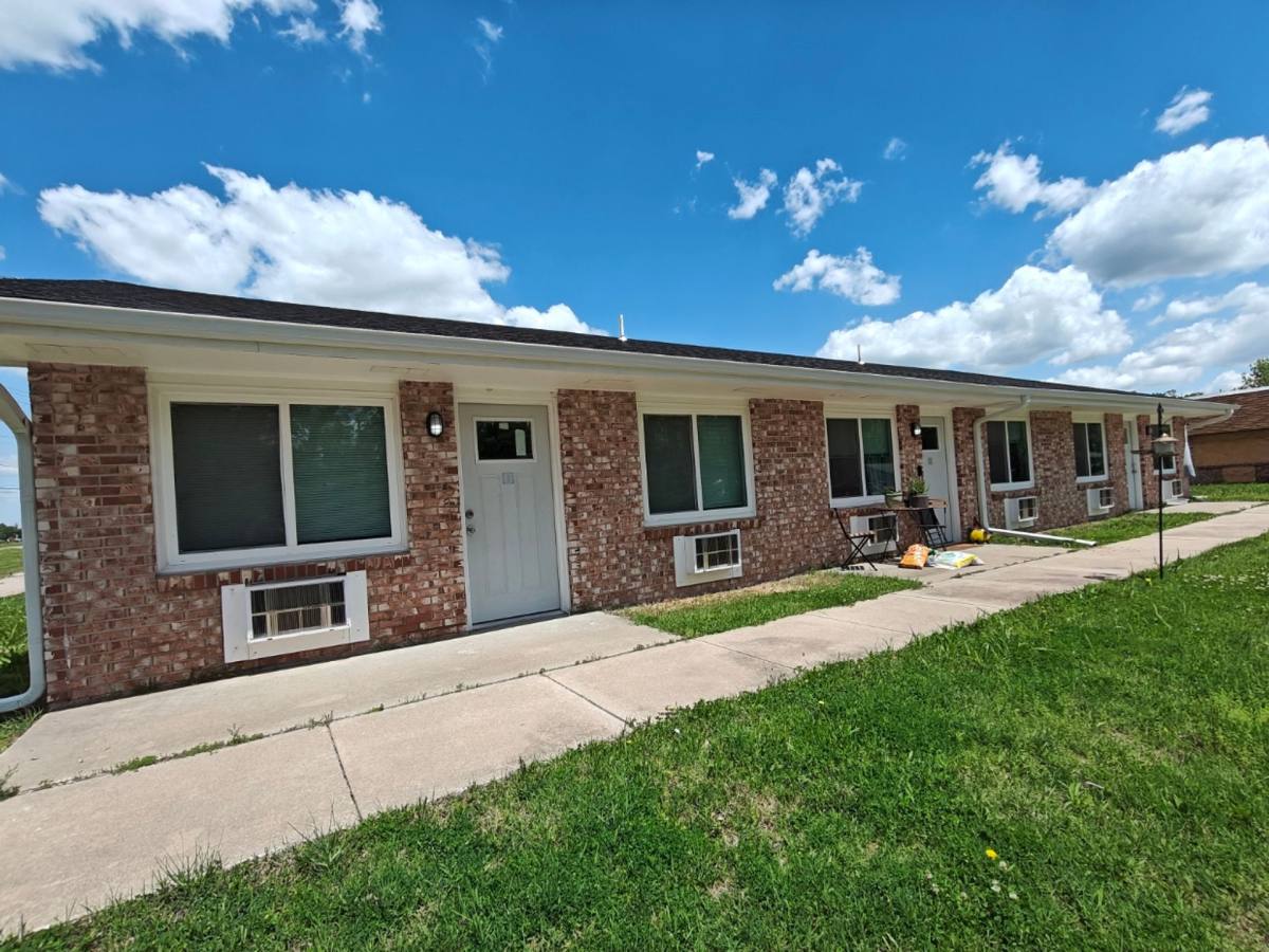 Apartment for rent at 1336 N Walnut St, Iola, KS 66749