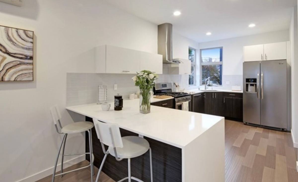 Townhouse for rent at 1721 NW 60th St, Seattle, WA 98107