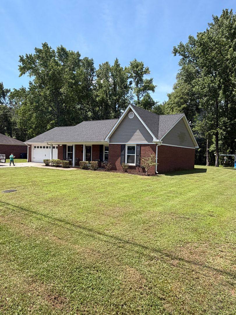 House for rent at 141 Katina Rd, Hazel Green, AL 35750