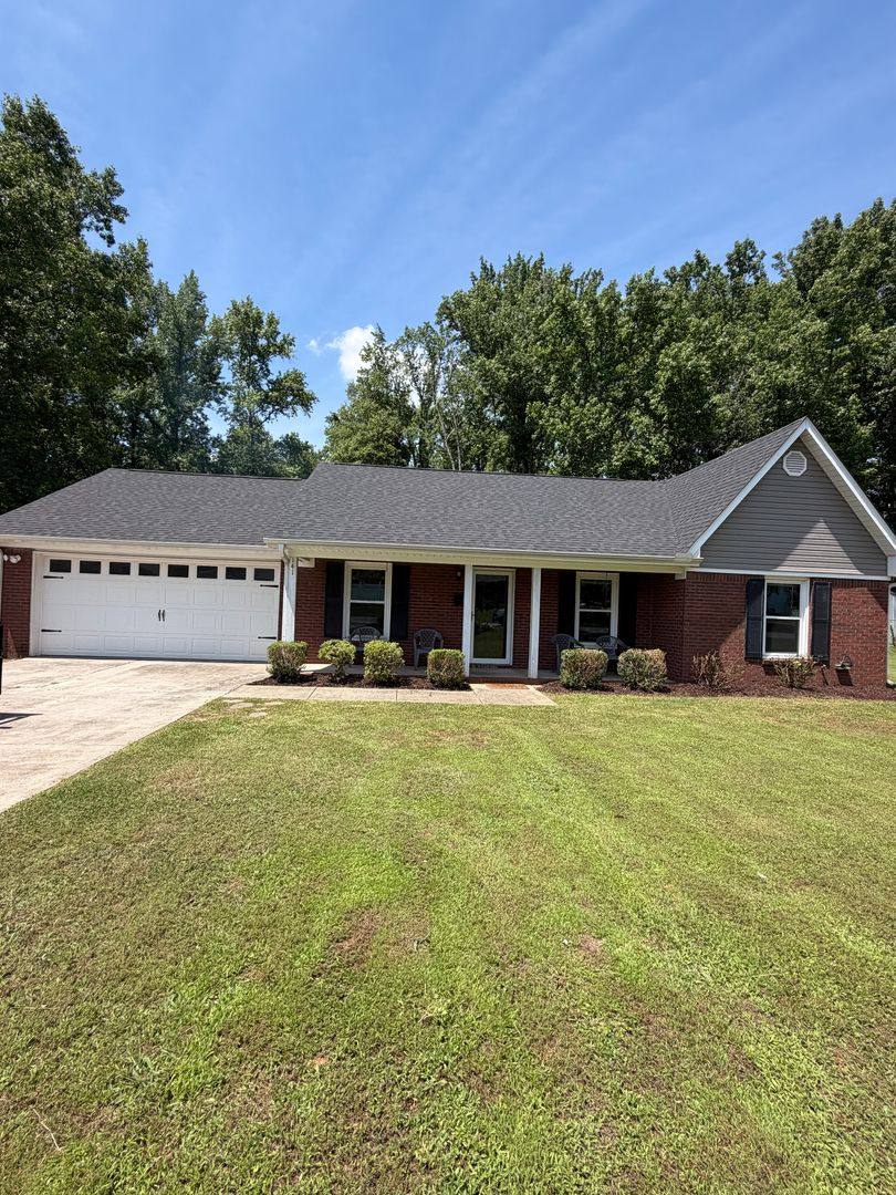 House for rent at 141 Katina Rd, Hazel Green, AL 35750