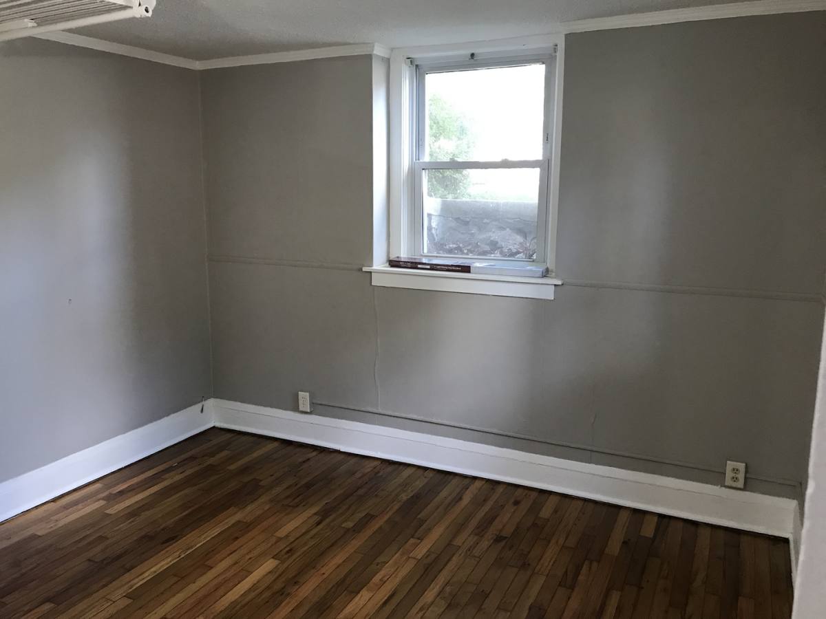 Apartment for rent at 422 Pierce St N, Saint Paul, MN 55104