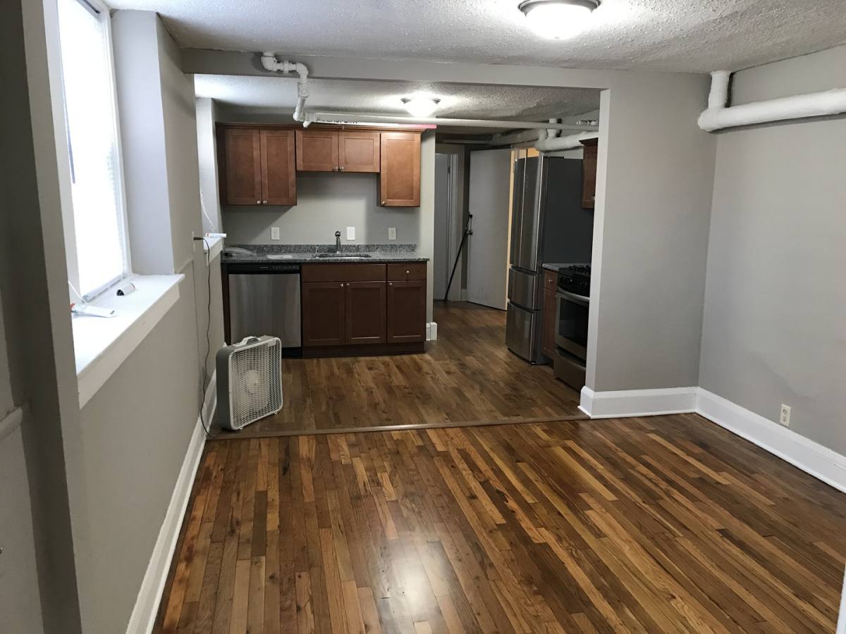Apartment for rent at 422 Pierce St N, Saint Paul, MN 55104
