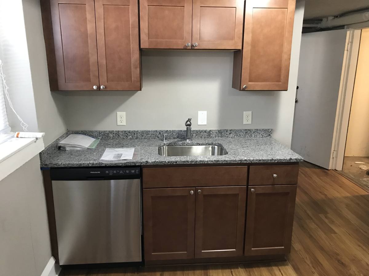 Apartment for rent at 422 Pierce St N, Saint Paul, MN 55104