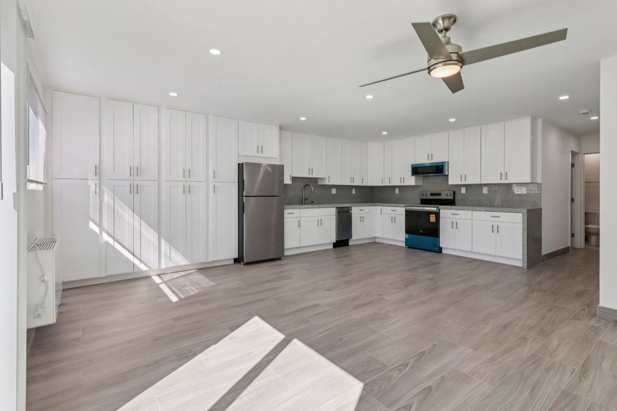 Townhouse for rent at 738 S Orange Ave, El Cajon, CA 92020