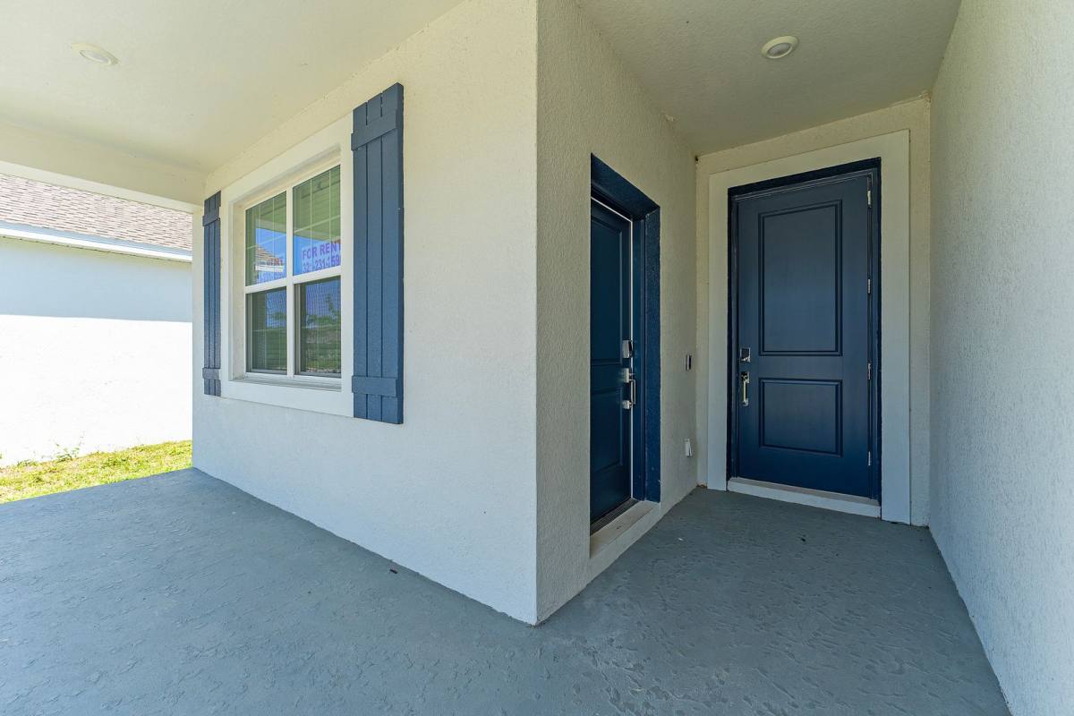 House for rent at 860 Daring Dr, Davenport, FL 33837