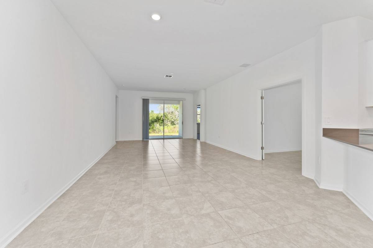 House for rent at 860 Daring Dr, Davenport, FL 33837