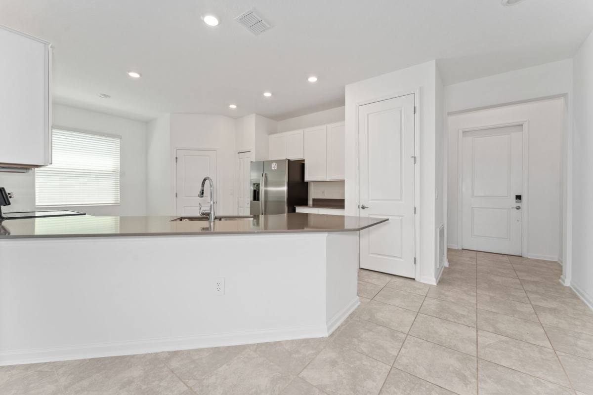 House for rent at 860 Daring Dr, Davenport, FL 33837