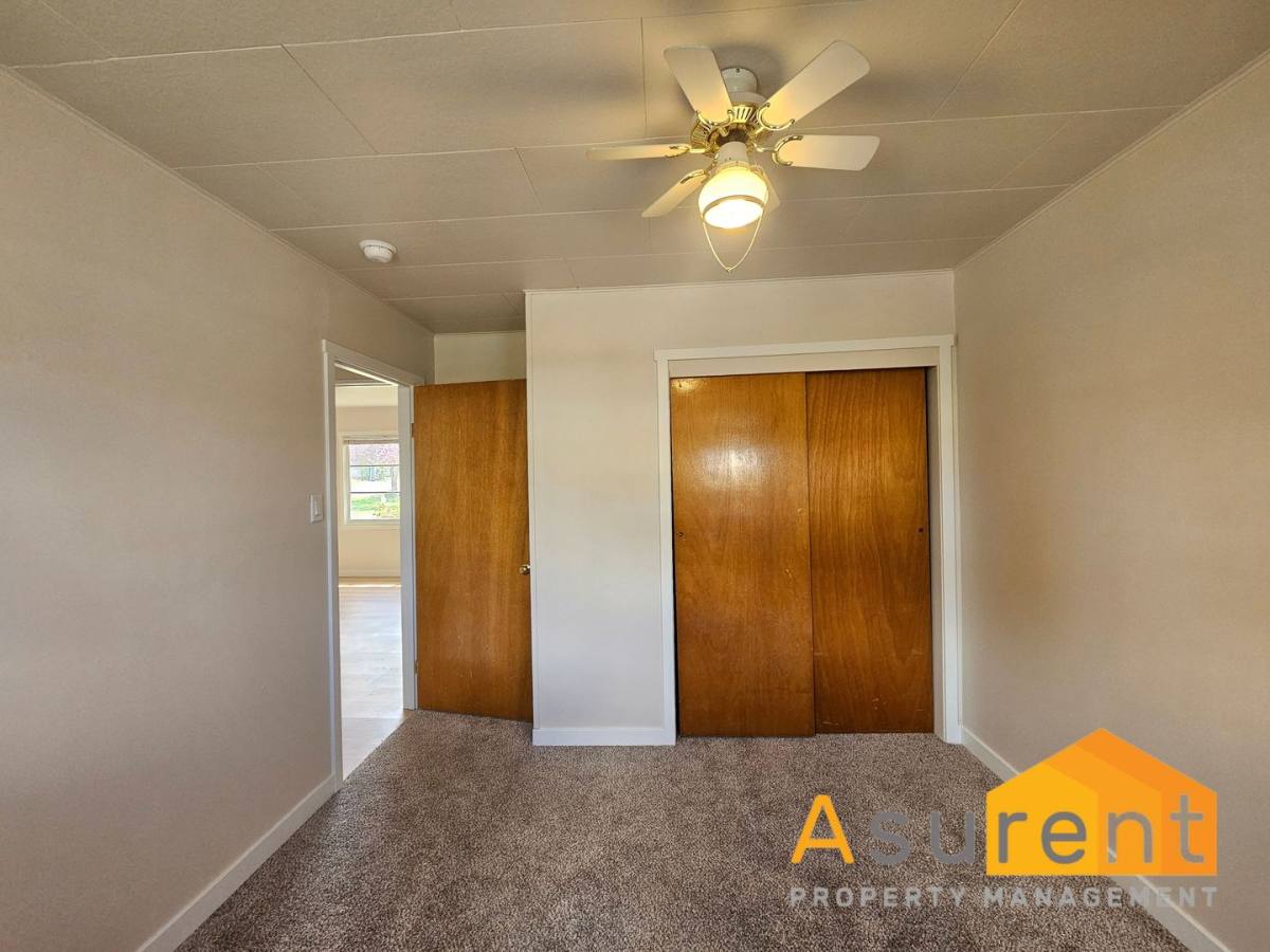 Townhouse for rent at 651-653 Park St, Ashland, OR 97520