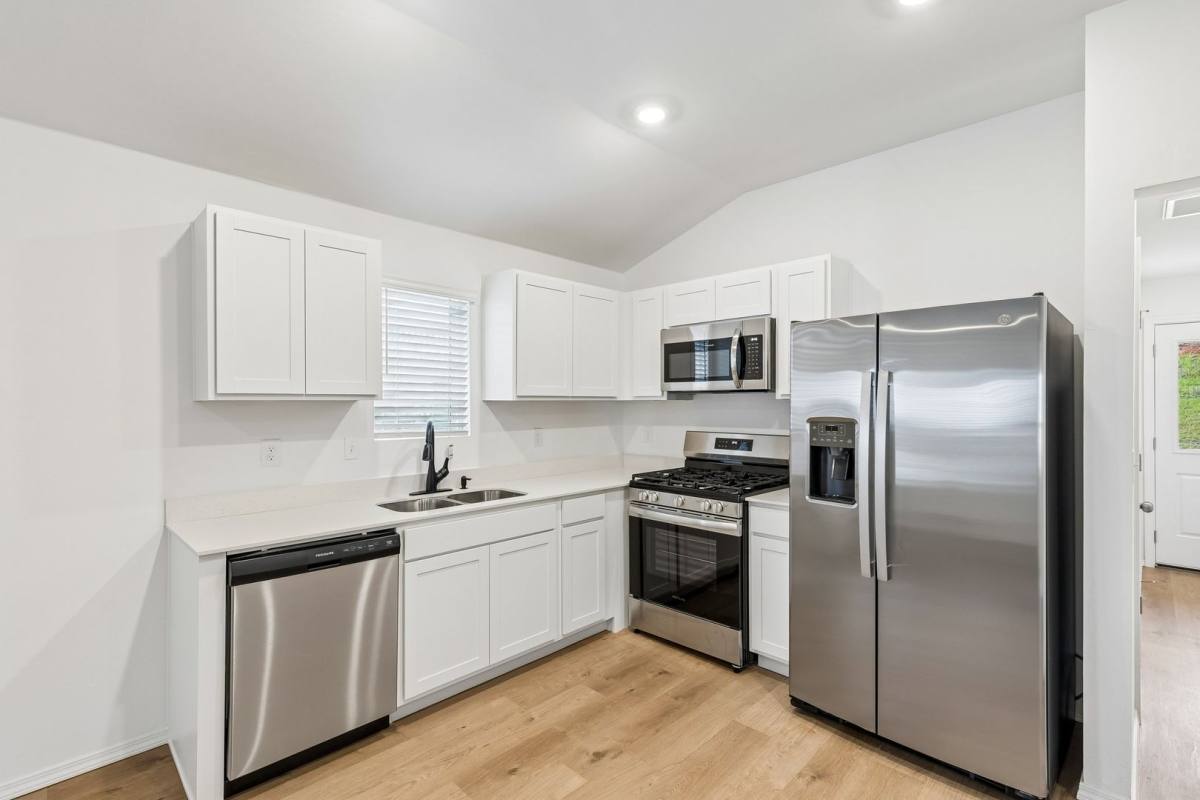 House for rent at 1221 Colt Dr, Guthrie, OK 73044