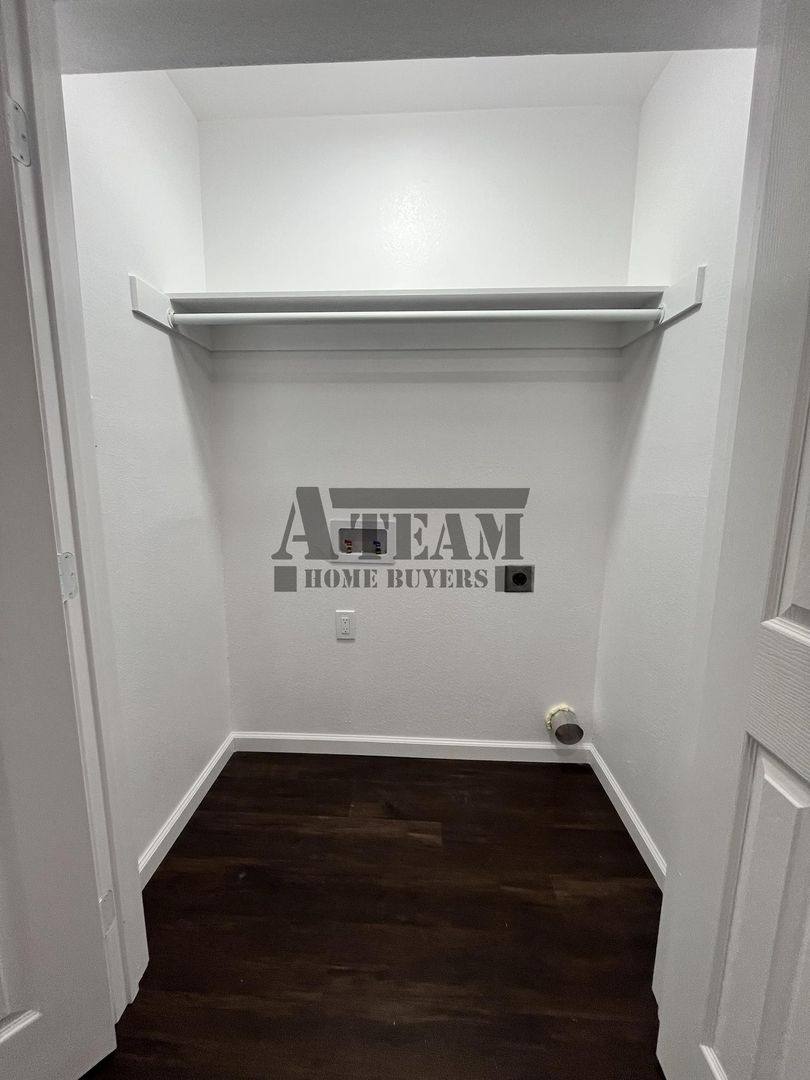 House for rent at 127 Guadalupe St, Mabank, TX 75156