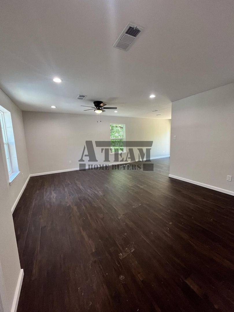 House for rent at 127 Guadalupe St, Mabank, TX 75156