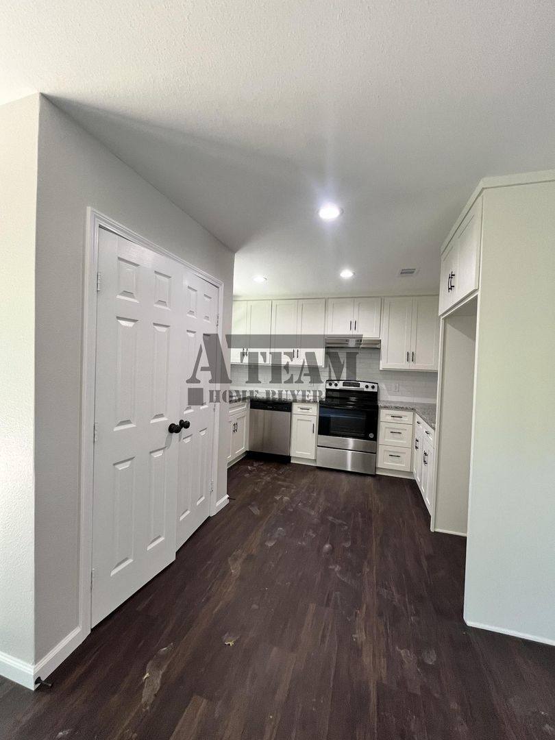 House for rent at 127 Guadalupe St, Mabank, TX 75156