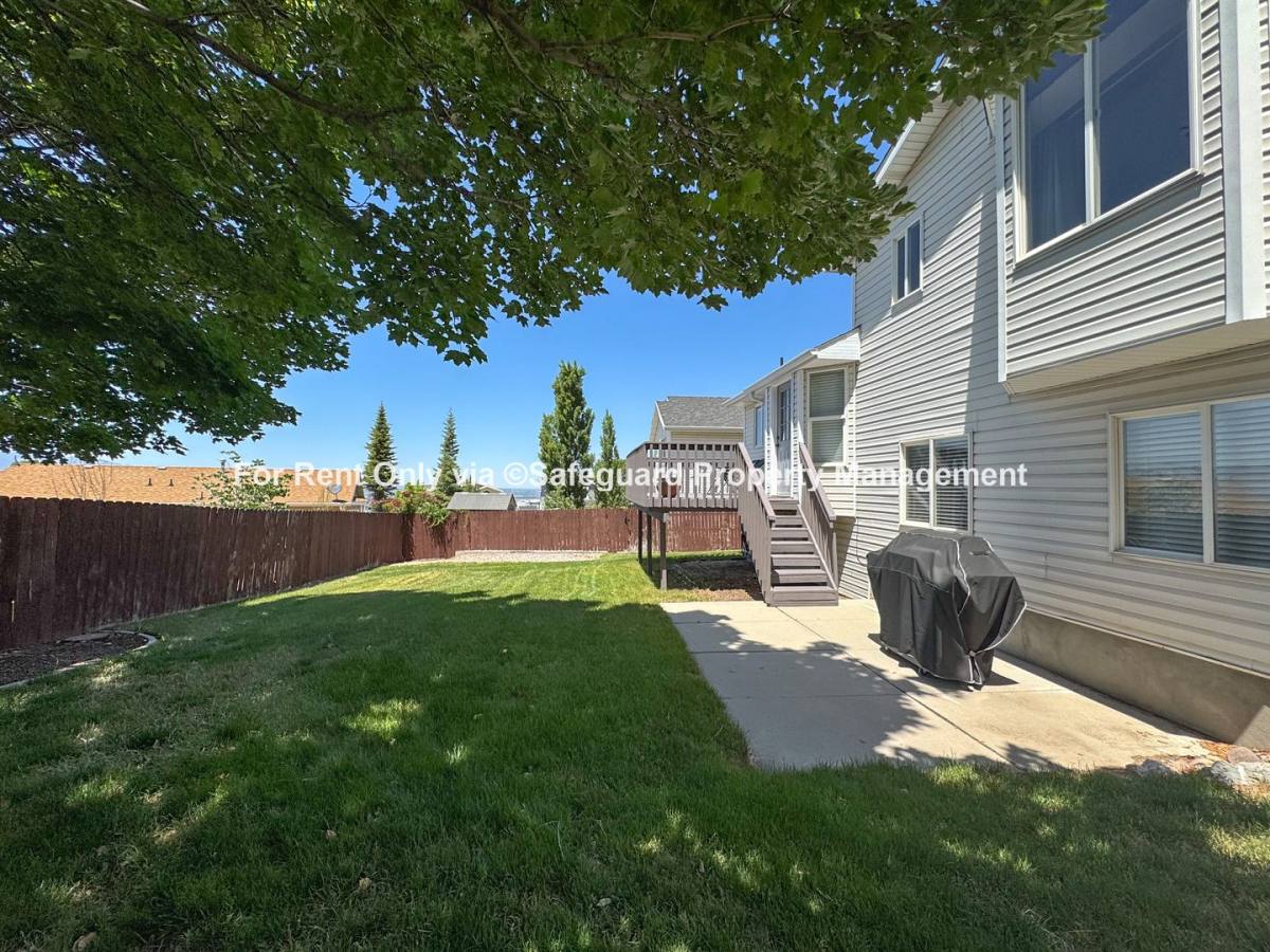 House for rent at 15052 S Manilla Dr, Draper, UT 84020