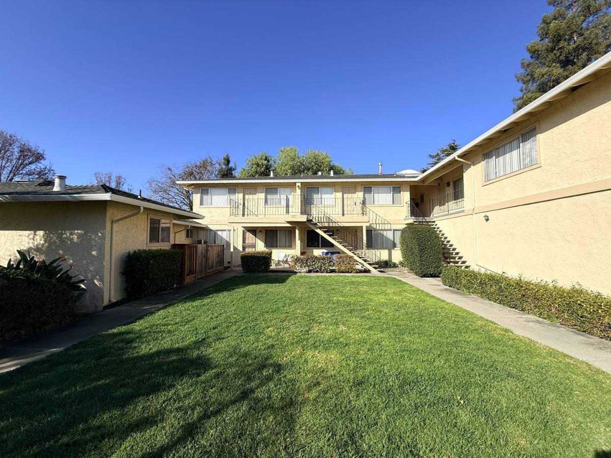 Apartment for rent at 3727 Peacock Court, Santa Clara, CA 95051