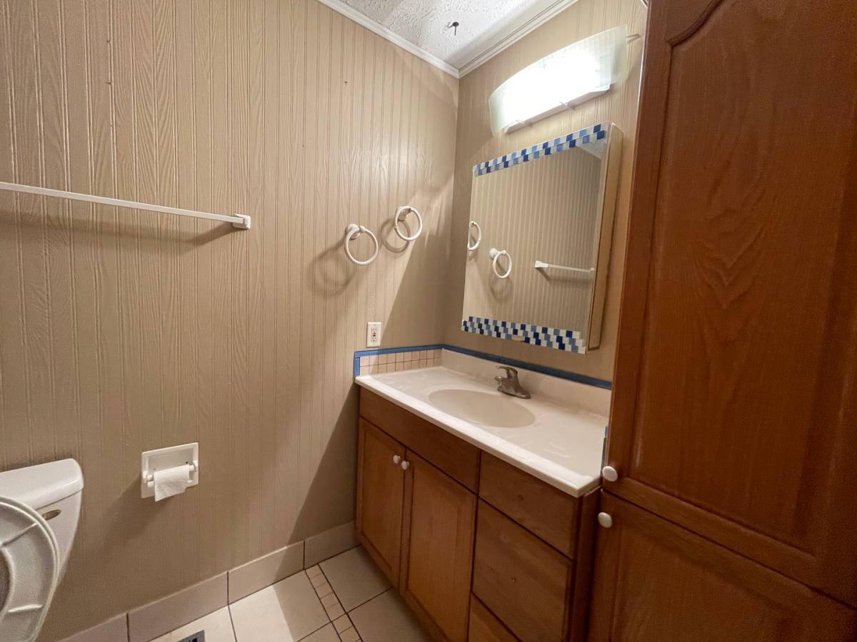 House for rent at 5716 S 136th St, Omaha, NE 68137