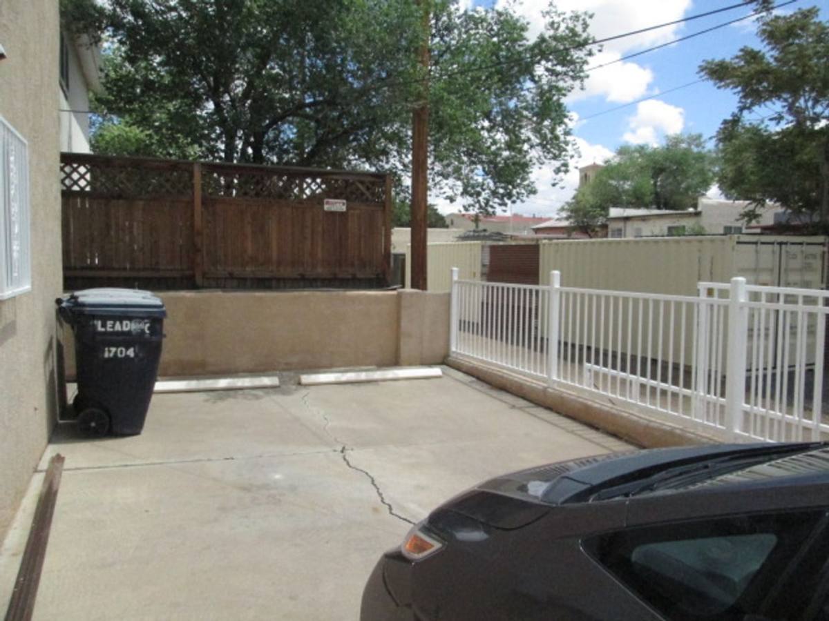 Townhouse for rent at 1704 Lead SE, Albuquerque, NM 87106