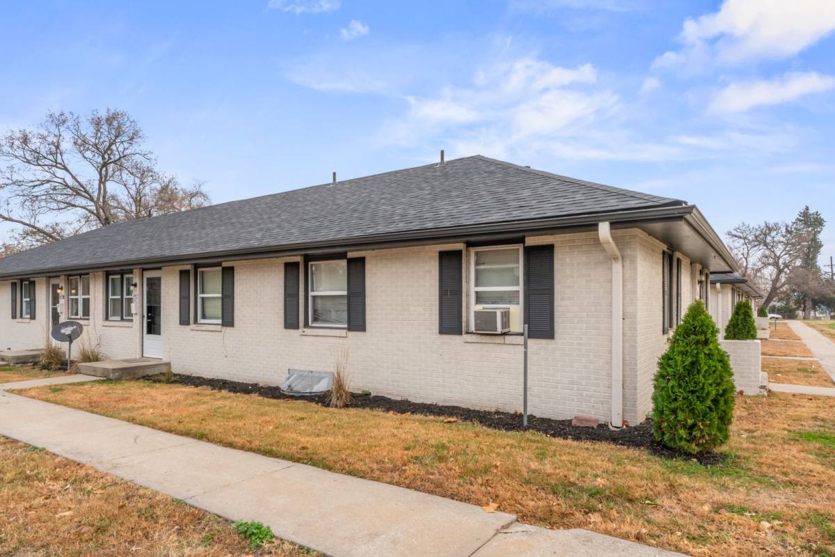 Apartment for rent at 3143 Puckett Rd, Kansas City, KS 66103