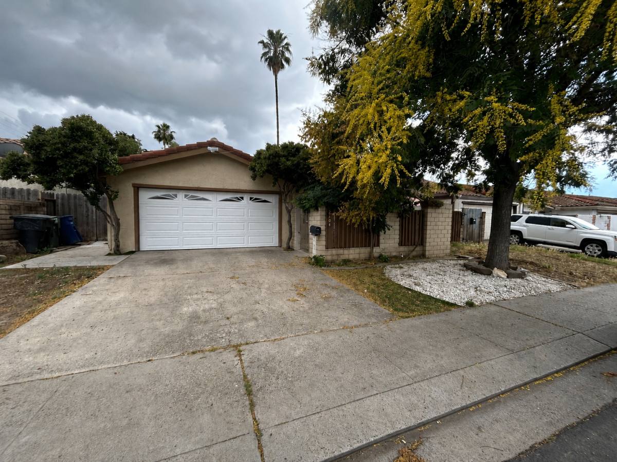 House for rent at 2104 Sharon Way, Modesto, CA 95350