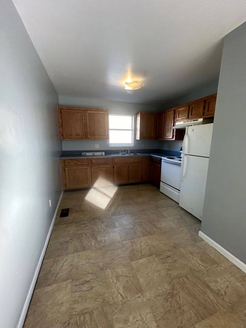 Apartment for rent at 1203 S 7th St, Paragould, AR 72450