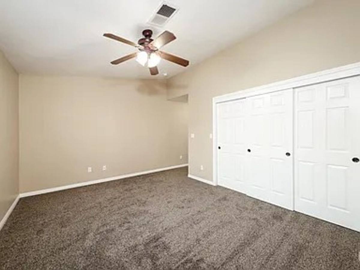 House for rent at 5506 Leeward Point Dr, Bakersfield, CA 93312