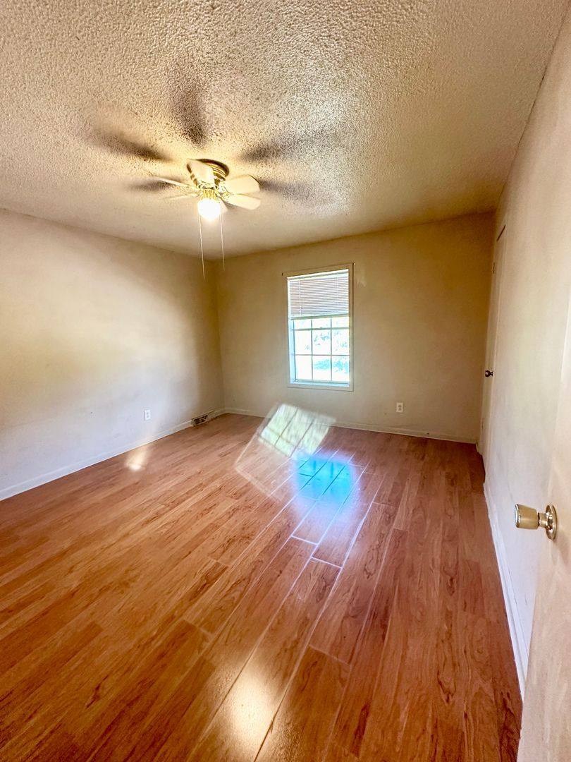 Apartment for rent at 1403 Kimberly Dr, Paragould, AR 72450