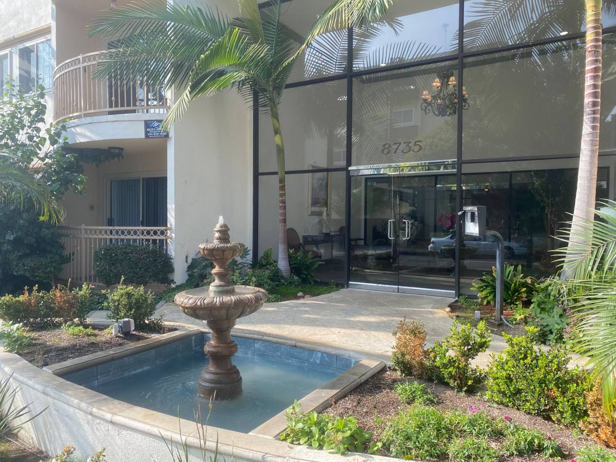 Apartment for rent at 8735 Delgany Ave, Playa Del Rey, CA 90293