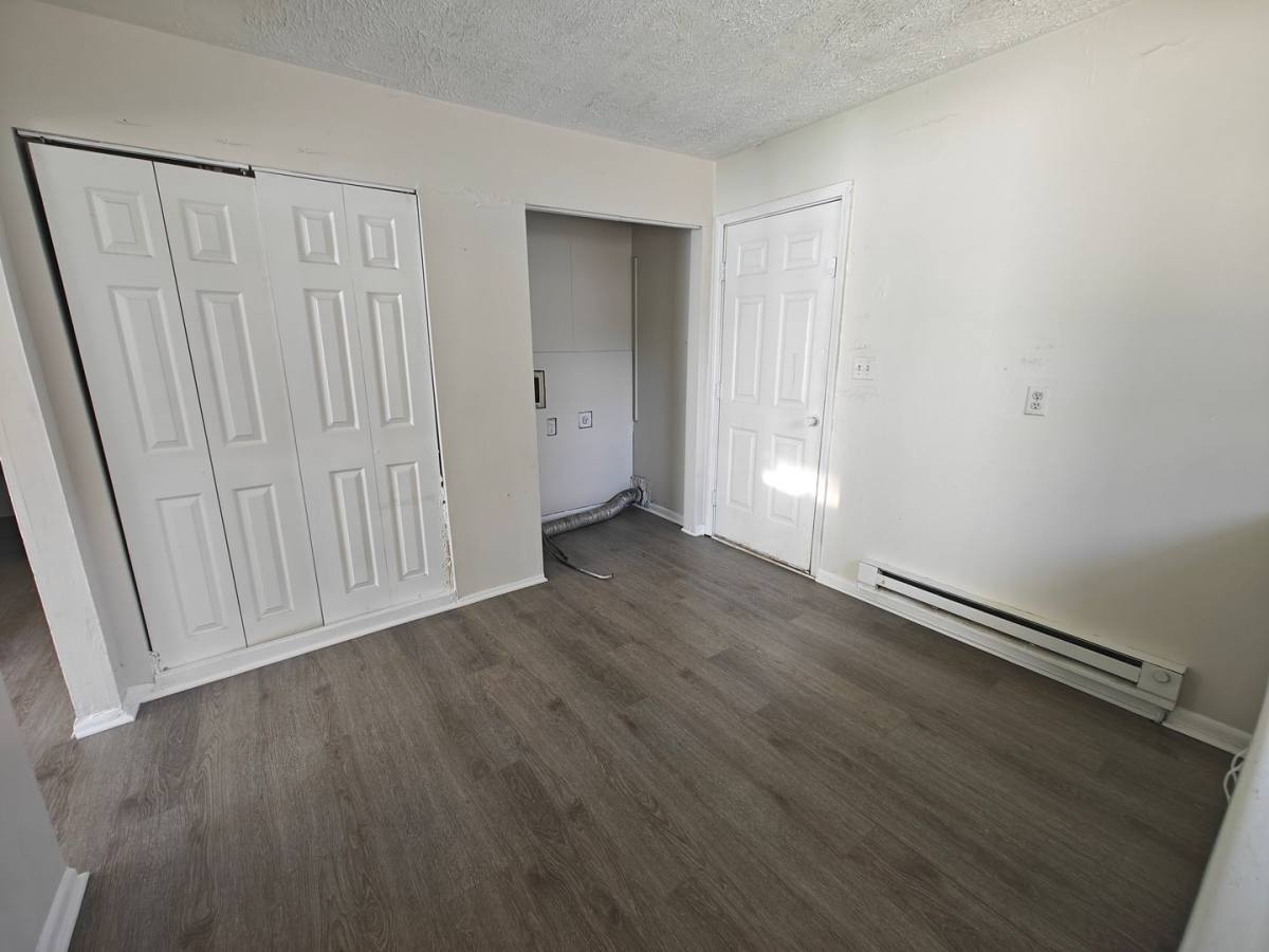 House for rent at 647 W Franklin St, Shelbyville, IN 46176