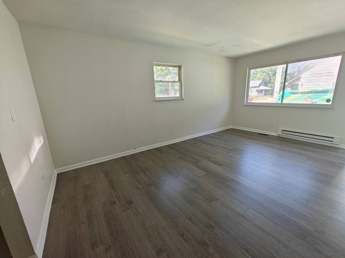House for rent at 647 W Franklin St, Shelbyville, IN 46176
