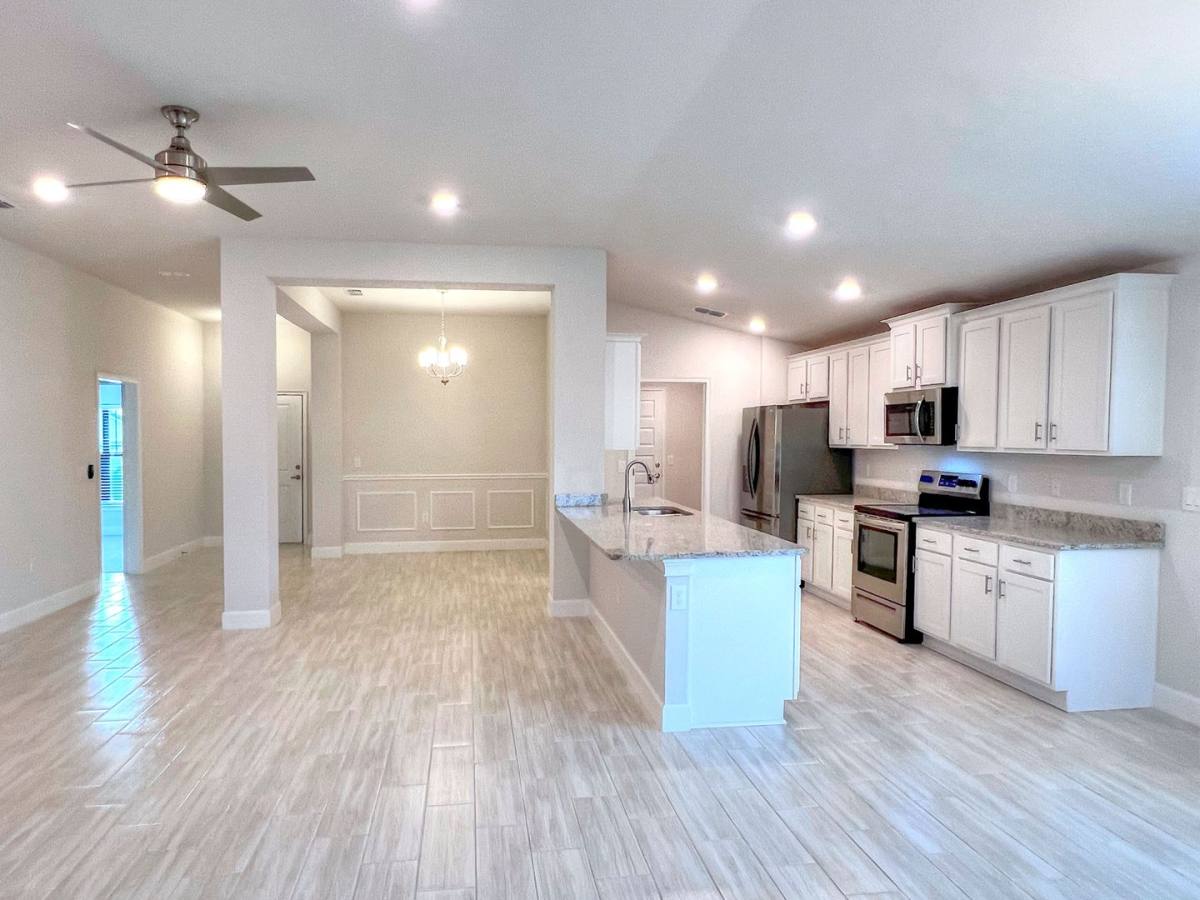 House for rent at 5080 Tennessee Lake Dr, Auburndale, FL 33823