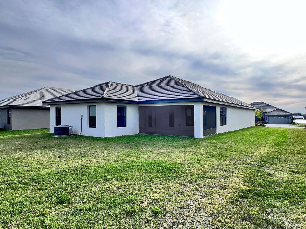 House for rent at 5080 Tennessee Lake Dr, Auburndale, FL 33823
