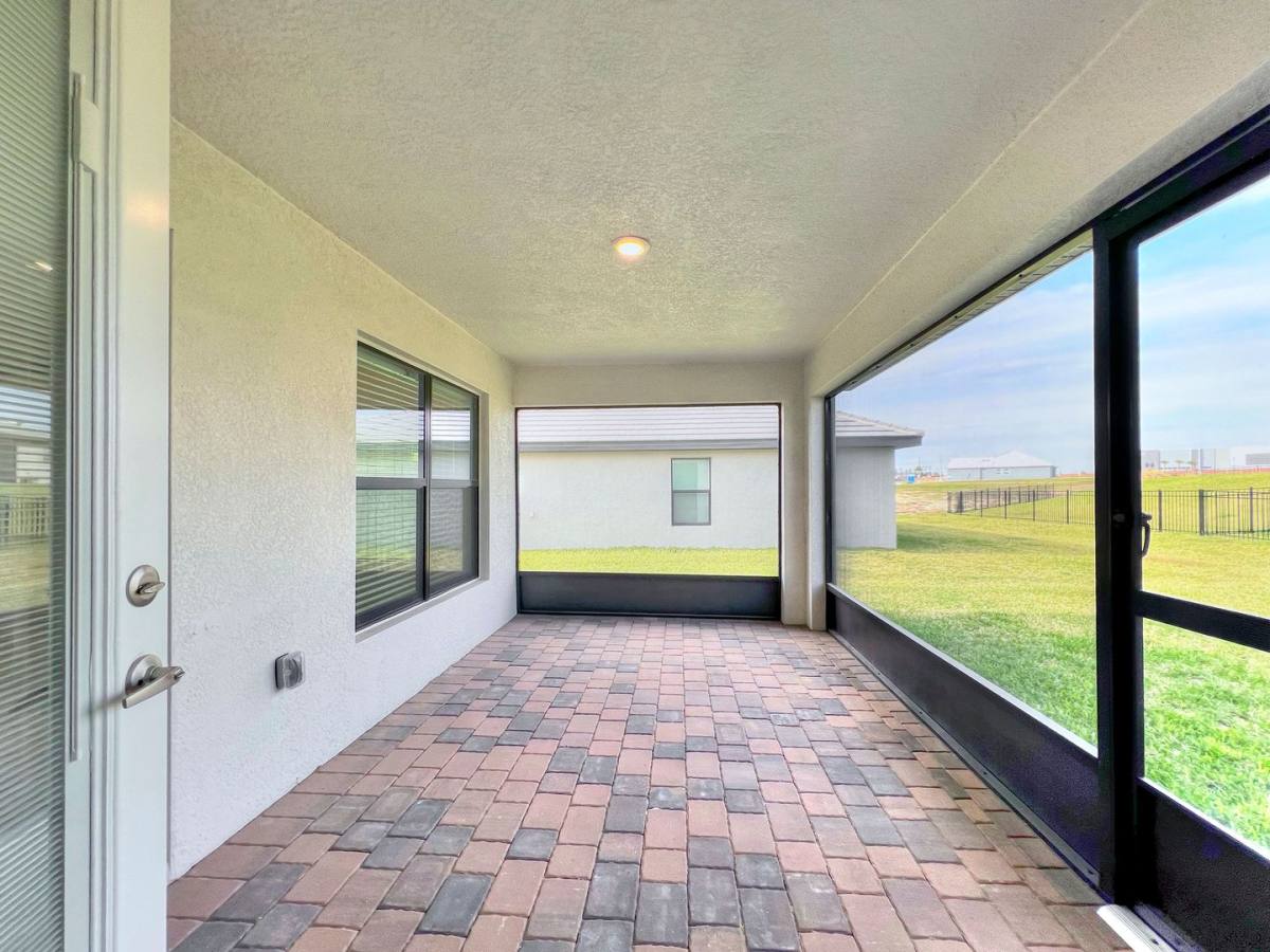 House for rent at 5080 Tennessee Lake Dr, Auburndale, FL 33823