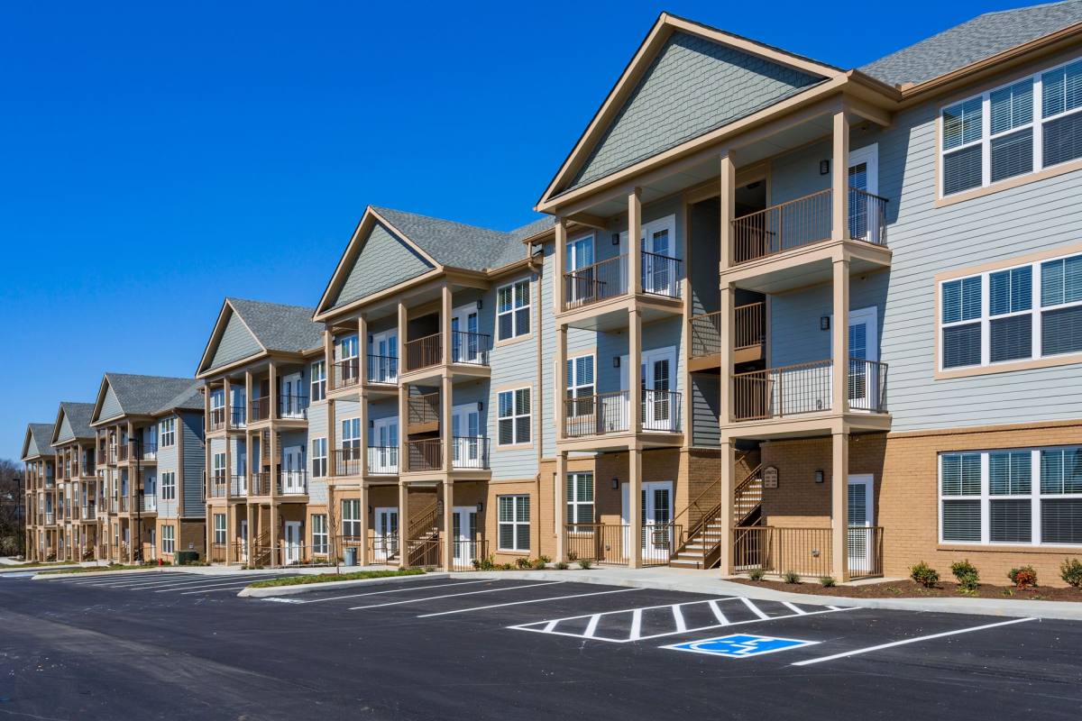 Apartment for rent at 1562 Crestview Dr, Madison, TN 37115