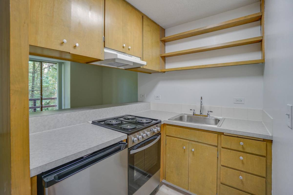 Apartment for rent at 1239 SW Woods St, Portland, OR 97239