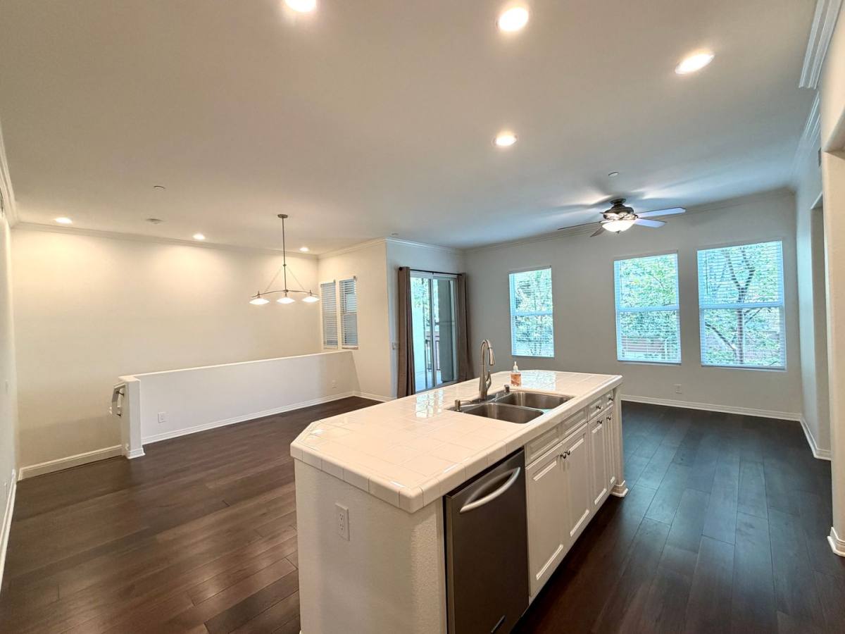 Condo for rent at 628 W 1st St, Claremont, CA 91711