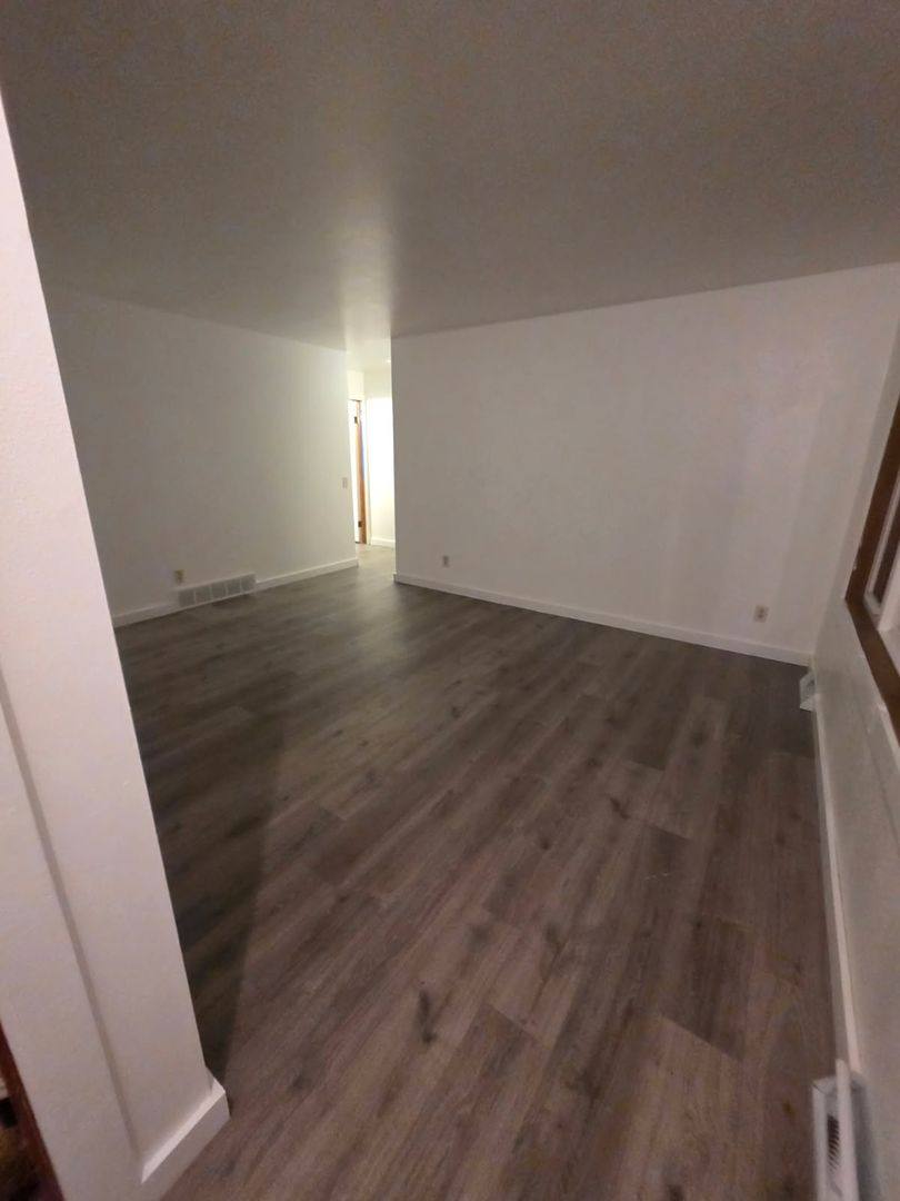 House for rent at 810 Pulley Dr, Madison, WI 53714